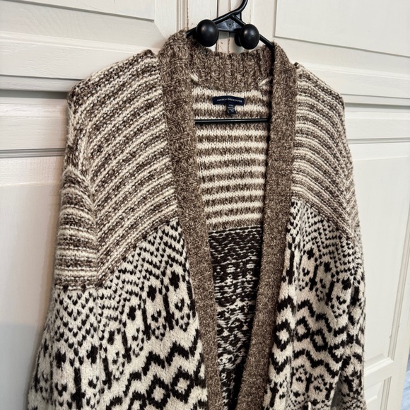 American Eagle Brown and Cream Long Knit Cardigan. Cozy Cabincore. Boho. - Picture 3 of 7